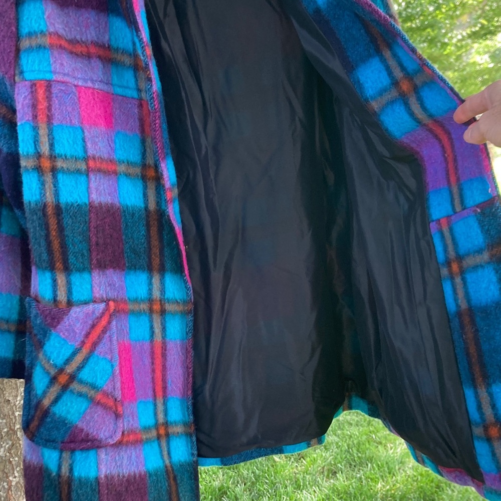 Vibrant Multi-Color Plaid Wool Coat - Picture 5 of 11